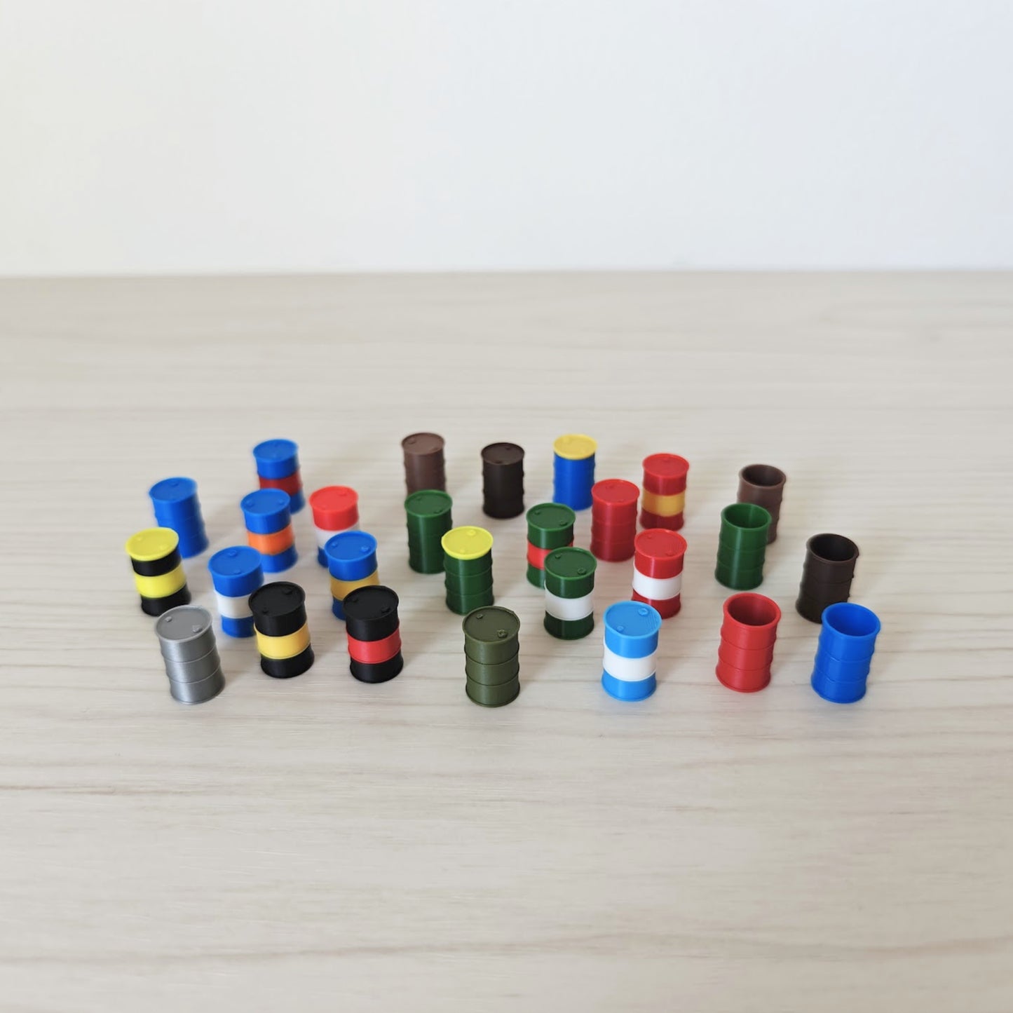 Minijaturne bačve lot 5 kom u mjerilu 1/64, 1/24, 1/18