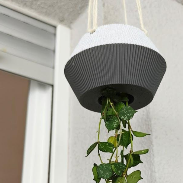 Naopaka posuda za biljke, UFO posuda