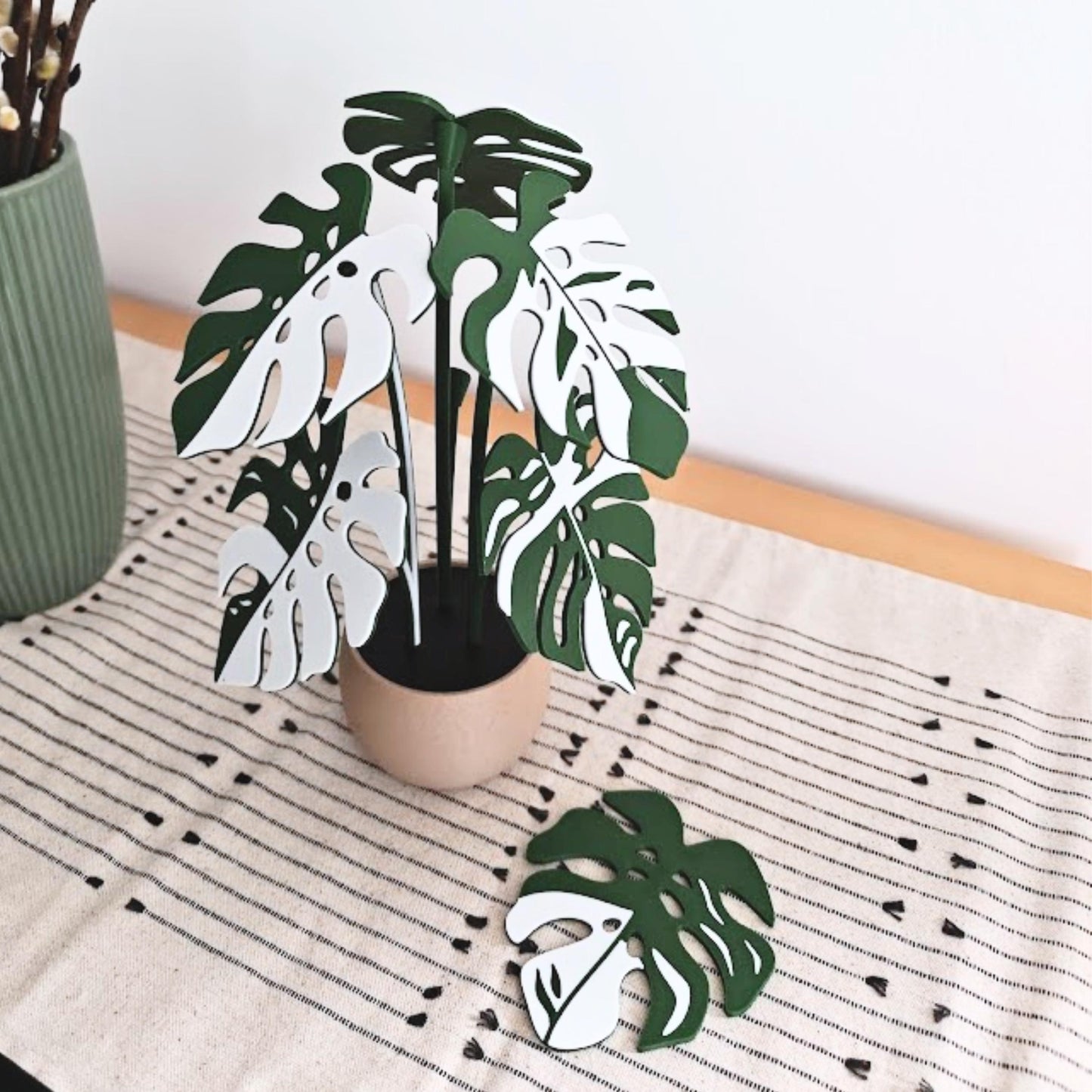 Monstera Coaster Plant, Two-Toned MAGNETIC Leaves with Inner Fenestrations, Coaster Set Gift for Plant Lovers, 3D printed Coasters