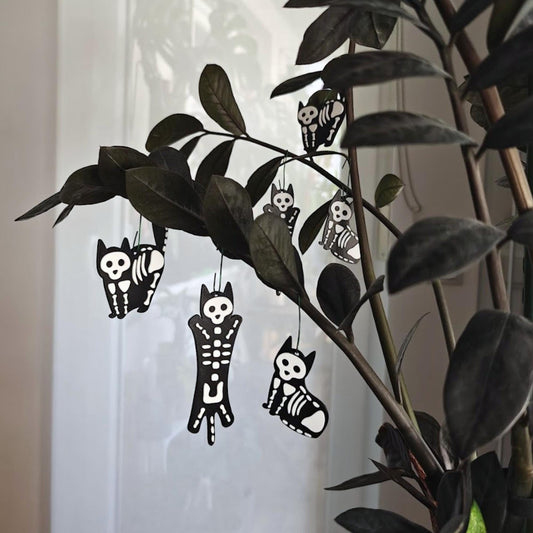 Skeleton Cat Ornaments Set of 3, Halloween Hanging Decor, Creepy Cute Halloween Cats, 3d printed Hanging Decorations