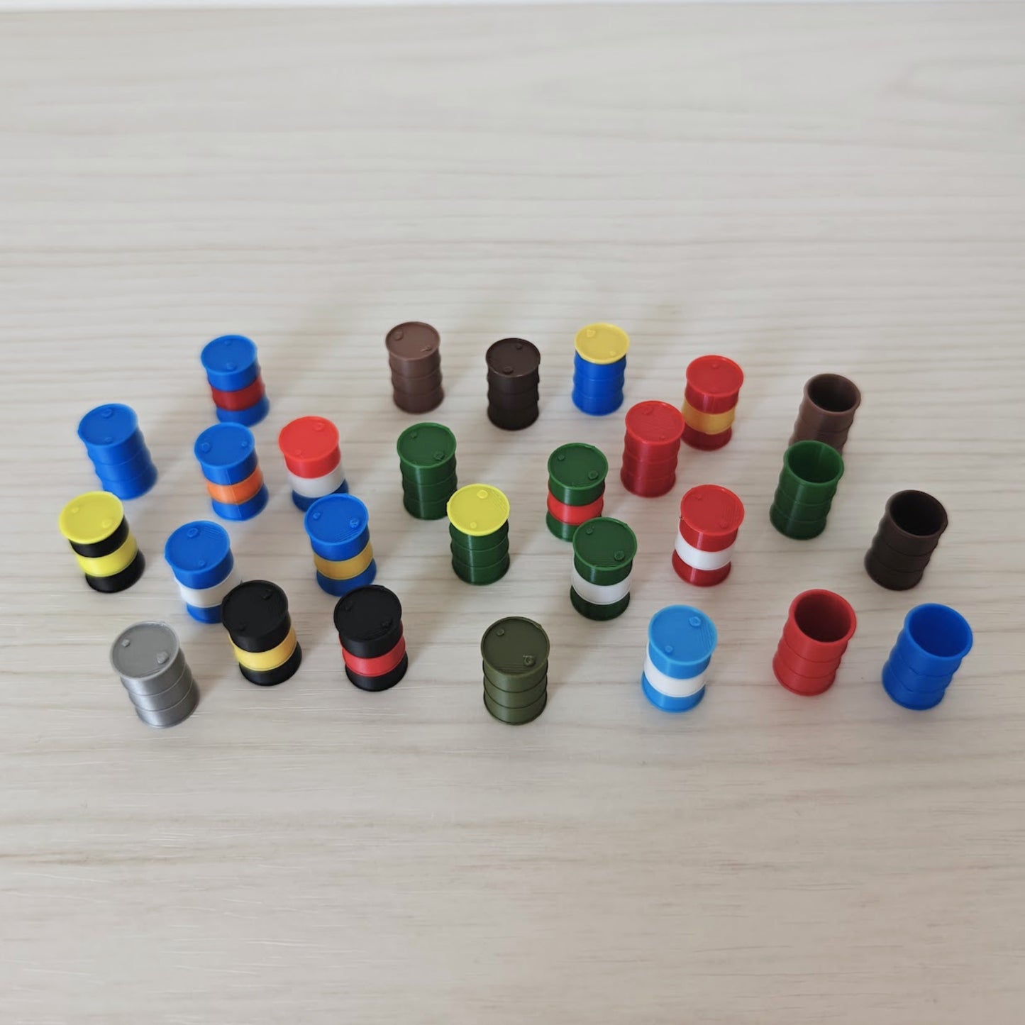 Minijaturne bačve lot 5 kom u mjerilu 1/64, 1/24, 1/18
