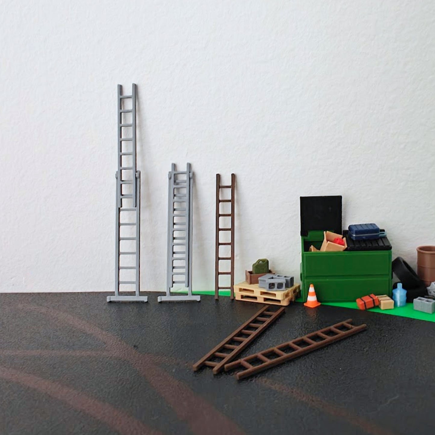 Minijaturne ljestve na izvlačenje u mjerilu 1/64