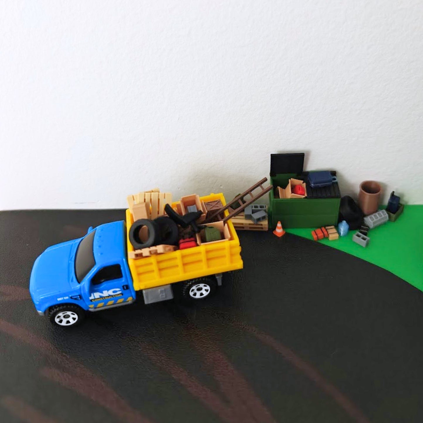 Minijaturne ljestve na izvlačenje u mjerilu 1/64