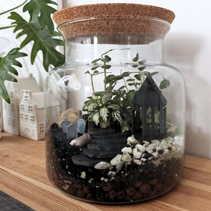 Mini Gothic Gazebo for Terrariums, Haunted Terrarium Decor, Spooky Garden House, 3D Printed