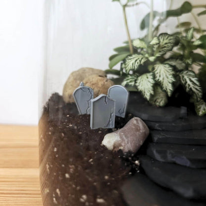 Mini Gothic Gazebo for Terrariums, Haunted Terrarium Decor, Spooky Garden House, 3D Printed