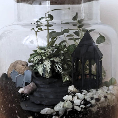 Mini Gothic Gazebo for Terrariums, Haunted Terrarium Decor, Spooky Garden House, 3D Printed