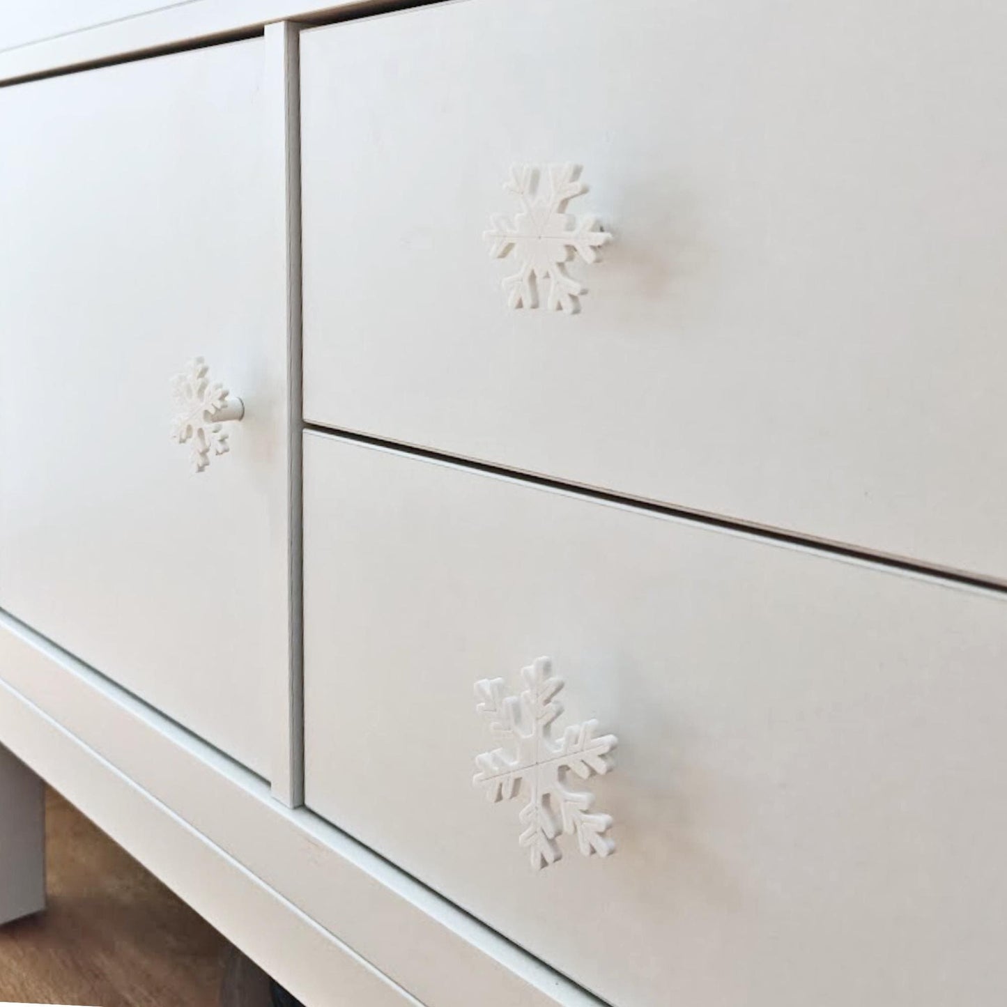 Snowflake Knobs for Door or Drawer, Winter Drawer Pulls, Cabinet Handles, 3d print