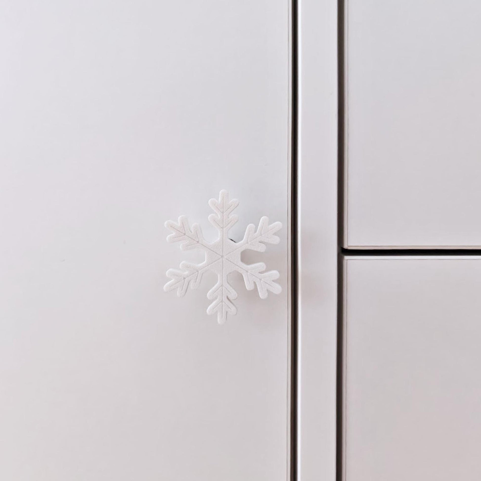 Snowflake Knobs for Door or Drawer, Winter Drawer Pulls, Cabinet Handles, 3d print