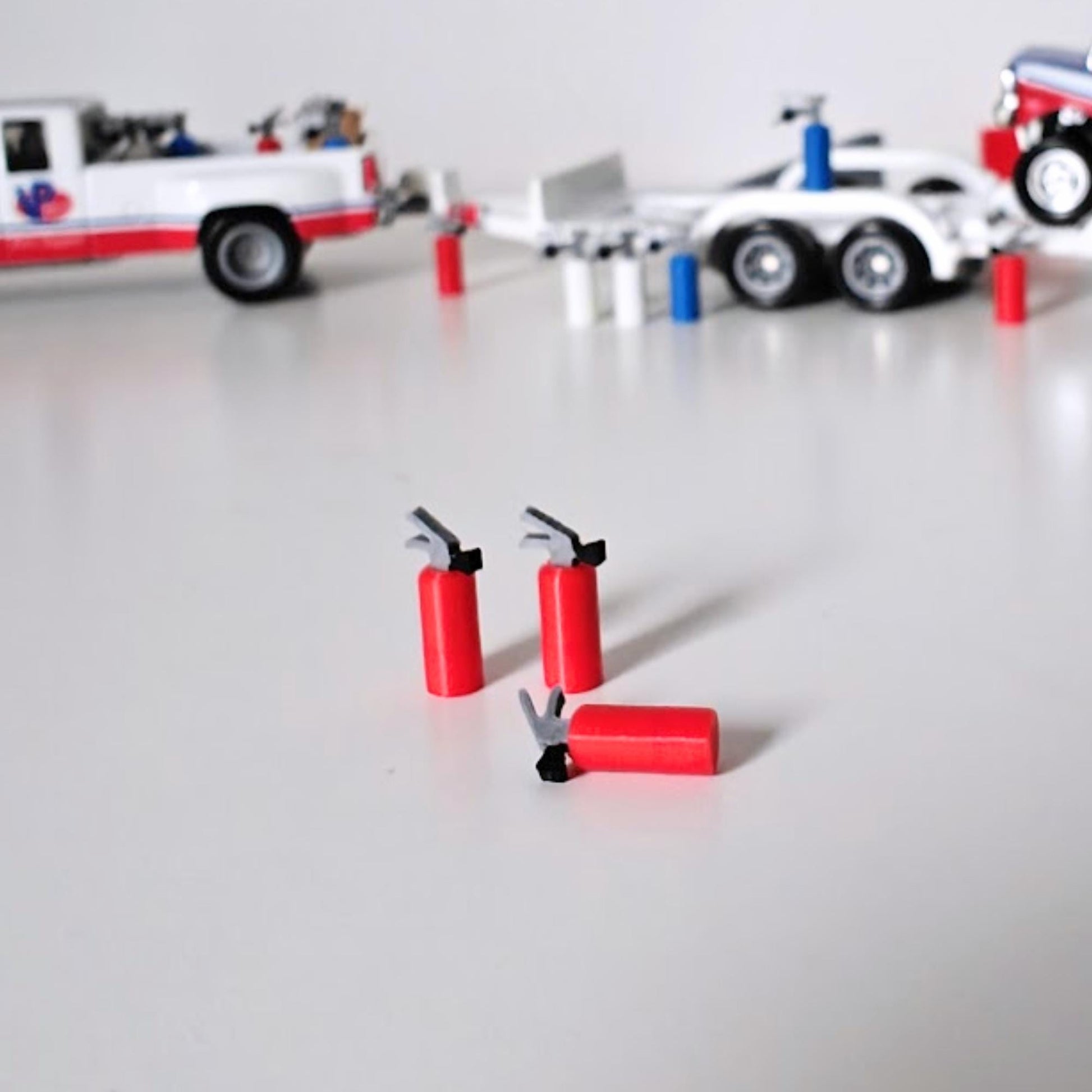 1:64 Scale NX NOS Bottles & Fire Extinguishers, Miniature Garage Accessories, Diorama Props, Model Car Display, 3D print