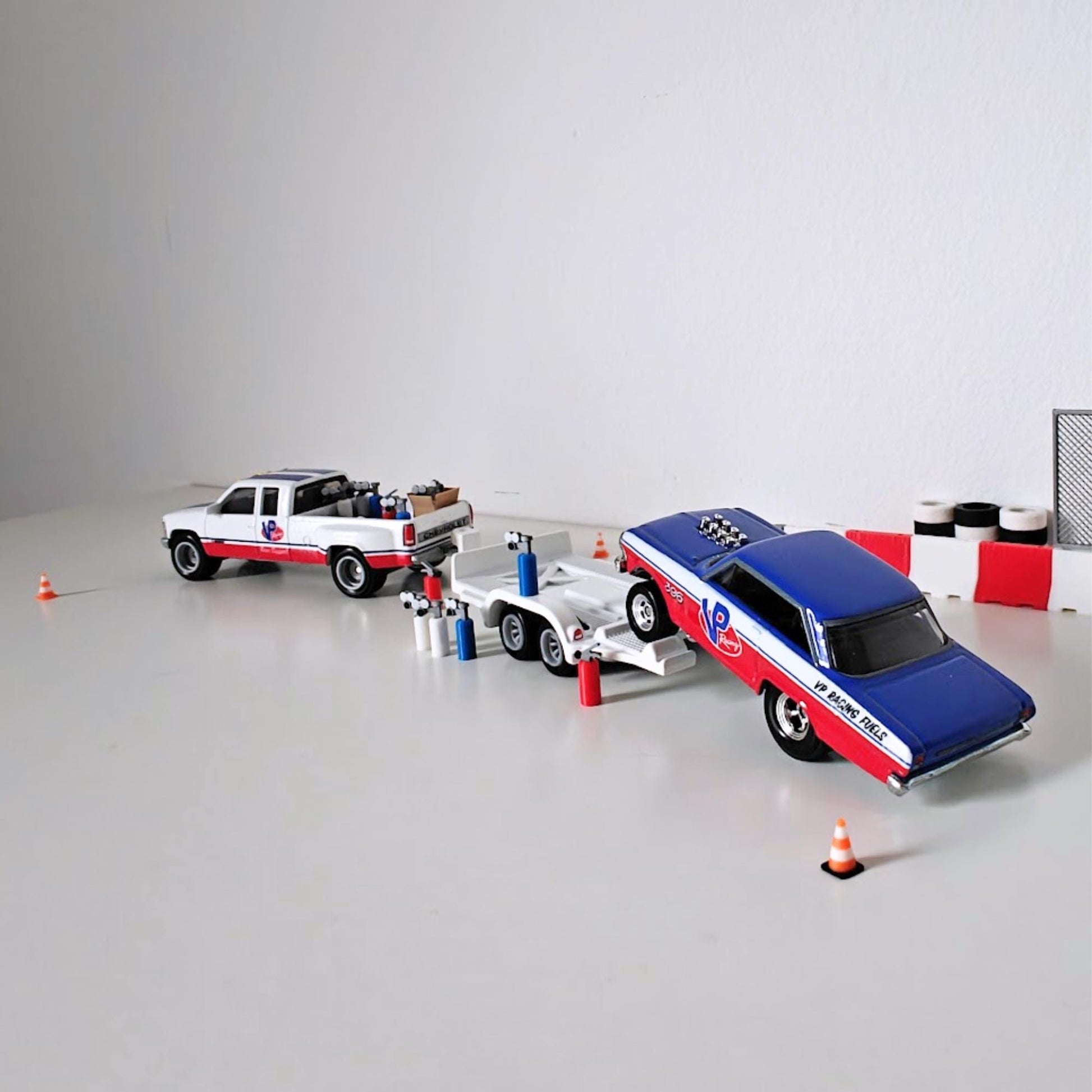 1:64 Scale NX NOS Bottles & Fire Extinguishers, Miniature Garage Accessories, Diorama Props, Model Car Display, 3D print