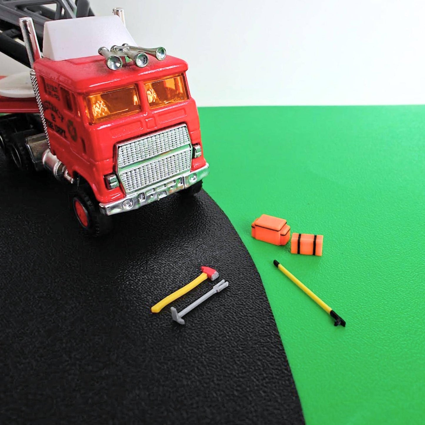 1/64 firefighter rescue gear set with fire truck, axe, halligan tool and pike pole diorama accessories